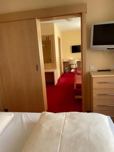 Hotel Apollo Garni Ratisbonne Extérieur photo