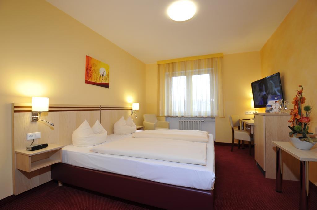 Hotel Apollo Garni Ratisbonne Extérieur photo